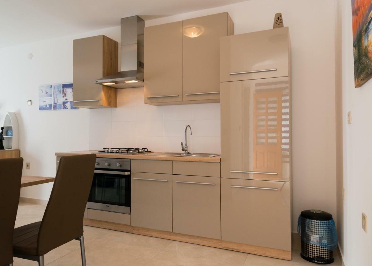 Alma Apartment