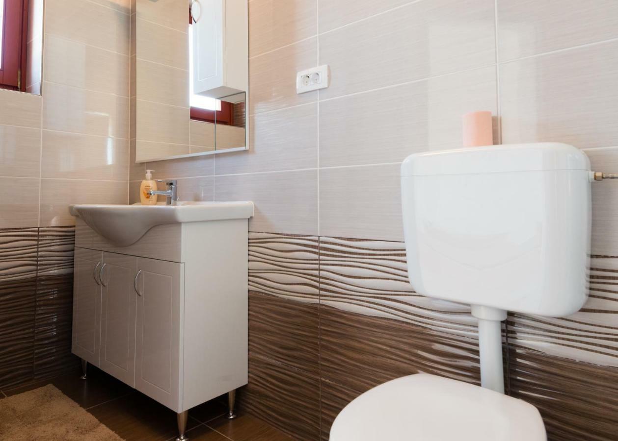 Apartment Alma Crveni Vrh