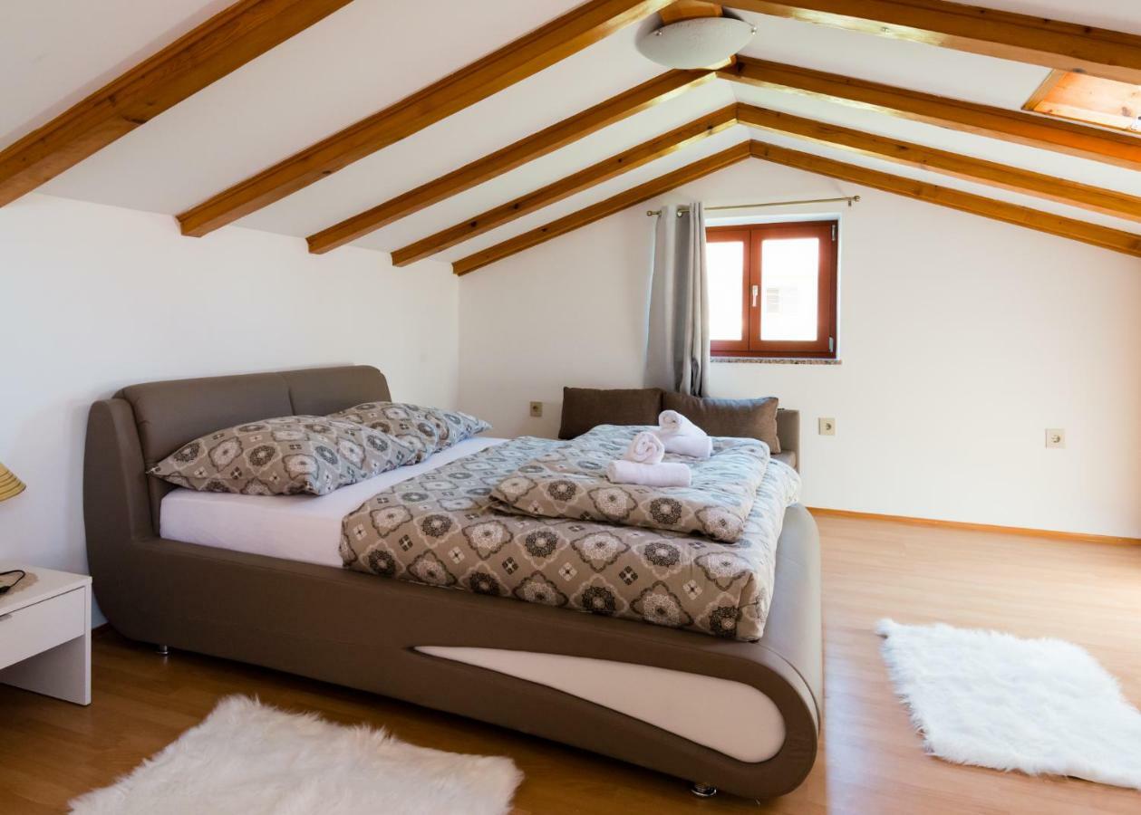 Apartment Alma